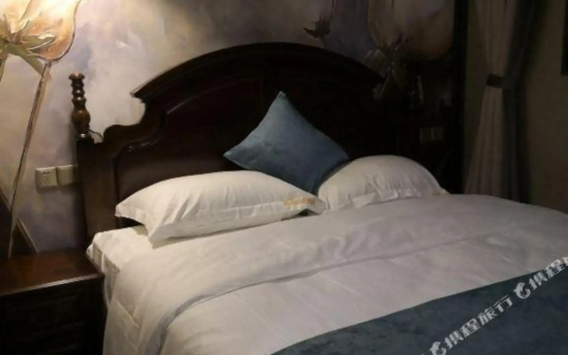Edge Point Voice Intelligent Hotel