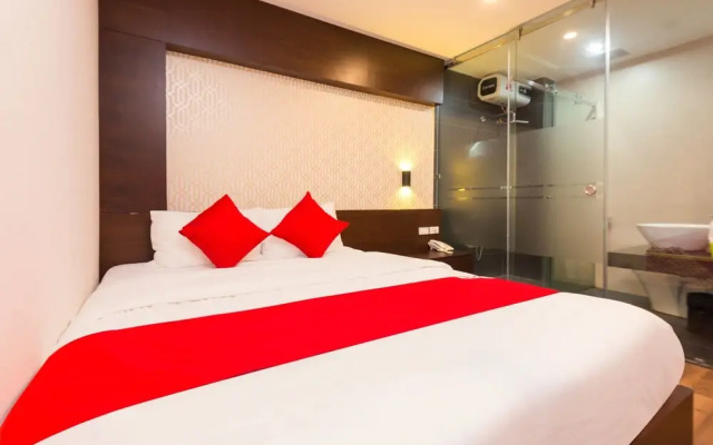 Thang Long Hotel by OYO Rooms