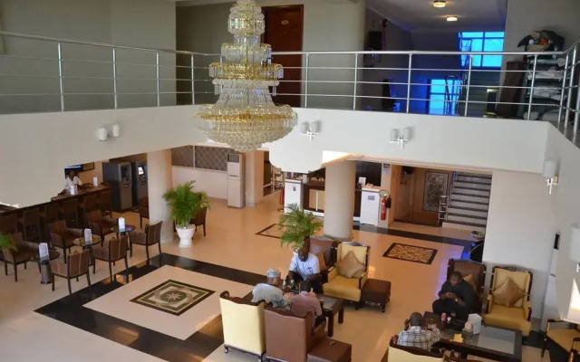 Nobila Airport Hotel