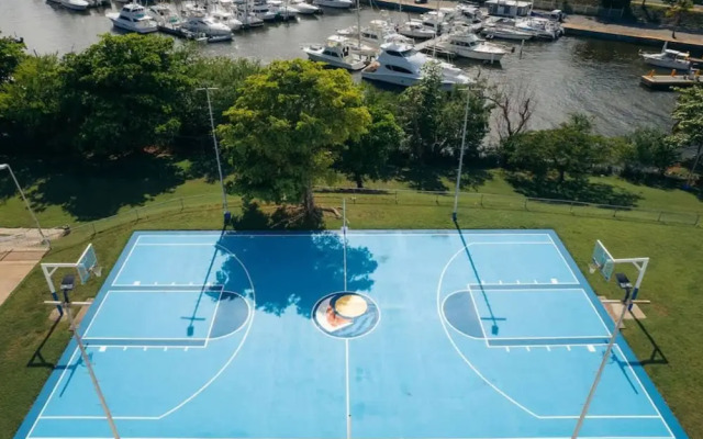 Stunning Marina Views Pool Kayak Island Tours