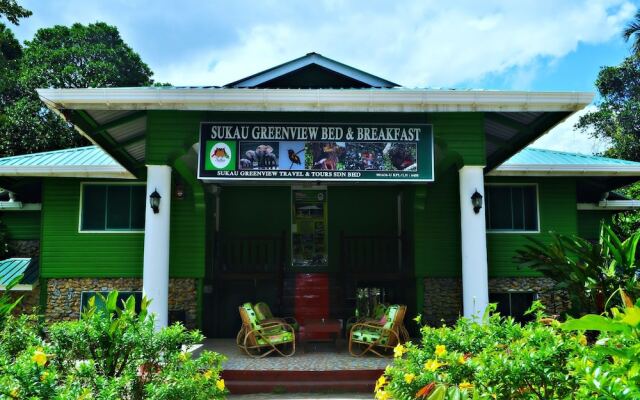 Sukau Greenview Bed and Breakfast
