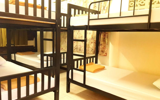 Super Hostel
