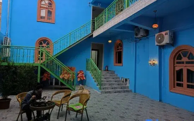Pengjing Homestay (Kashgar Xiangfei Yuan Scenic Area)