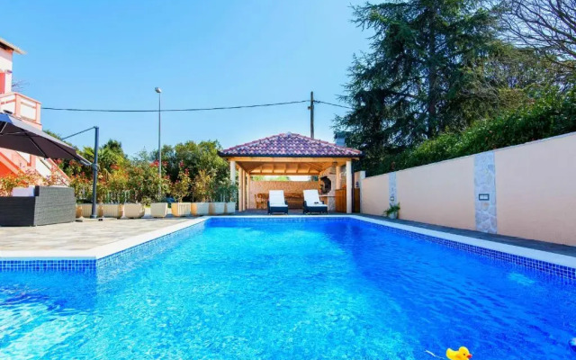 Holiday Home Ana