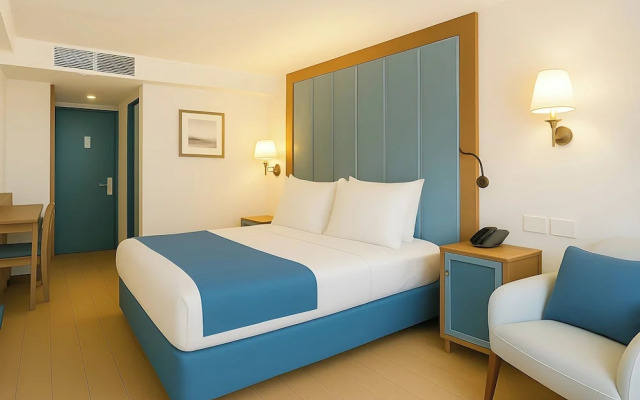 Nile Cruise Royal Queen 2 Every Wednesday from Aswan 3 nights and every Saturday from Luxor 4 nights