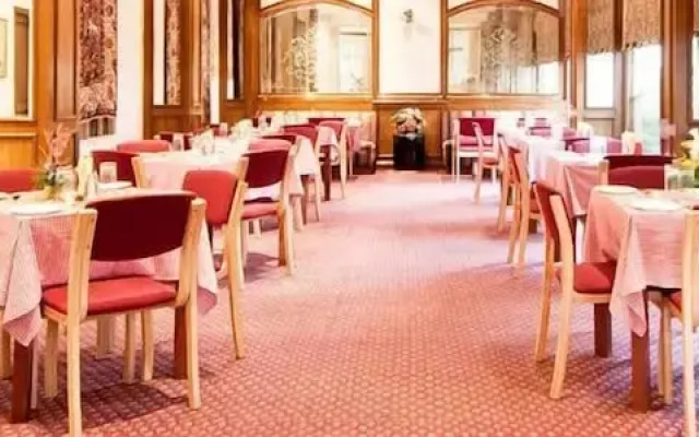 Regent Andheri Hotel