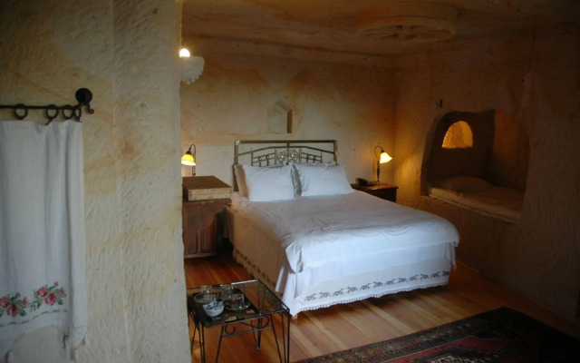 Elkep Evi Cave Hotel