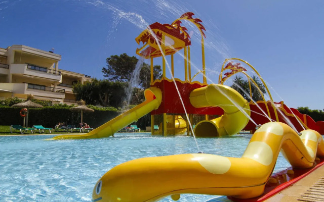 Universal Hotel Romantica