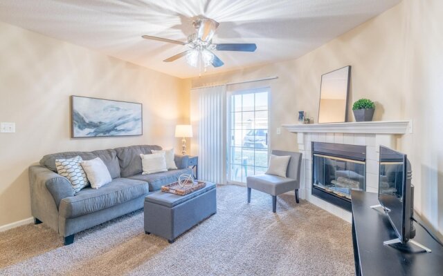 Onsite Gym Pool Fast Wifi More