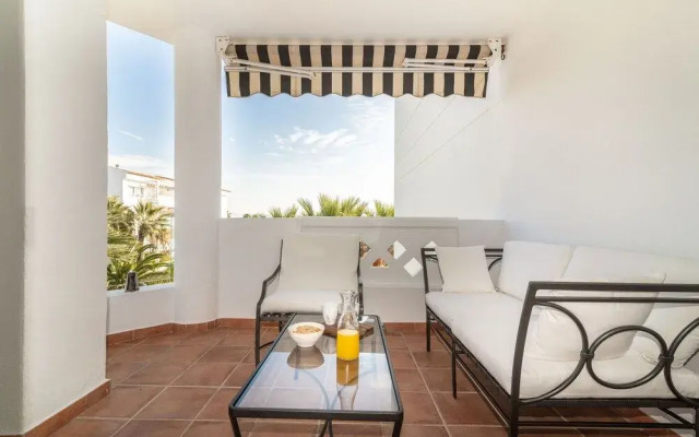 Whispering Palms Apartment