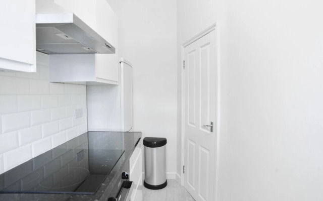 Studio Apartment In Euston