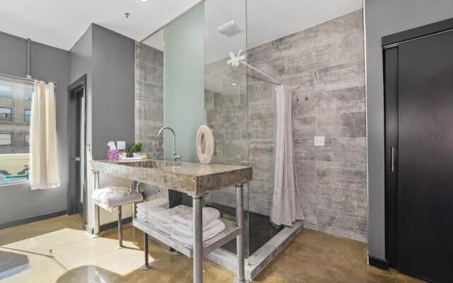 Outstanding En Suite Studio