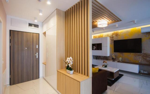 Romantic getaway at West Residence