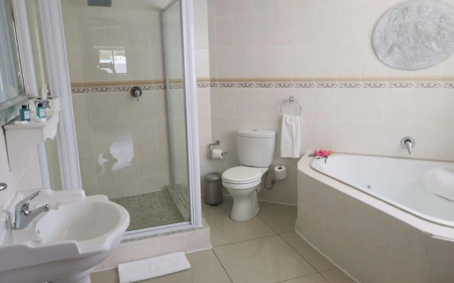 Misty Waves Boutique Hotel