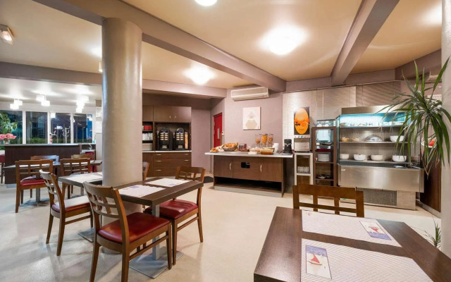 greet Hotel Bordeaux Aeroport