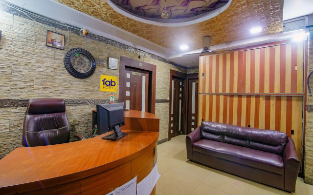 FabExpress Superior Nesh Inn