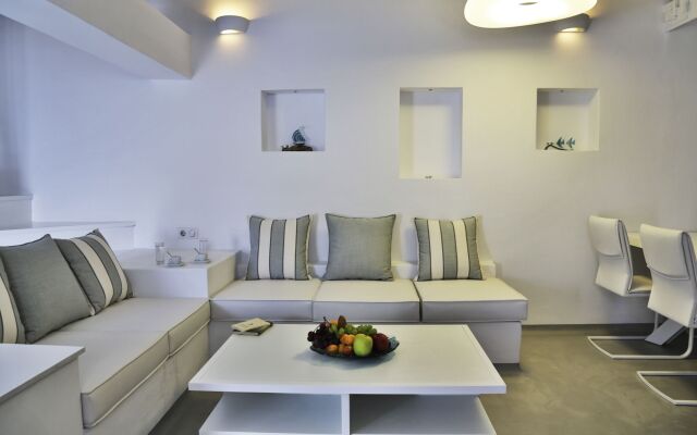 Trieris Villa & Suites