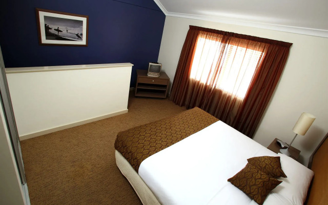 Mantra Geraldton