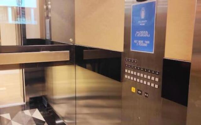 Leo Group Luxury Apartment 24-13 Alliance Palace