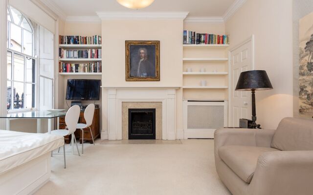 Townhouse Flat in Central London