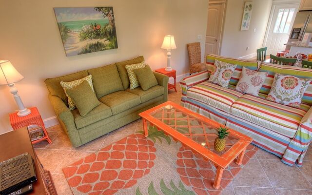 Hawaiian Hideaway Apartment 4