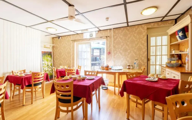 Hubert House Guesthouse