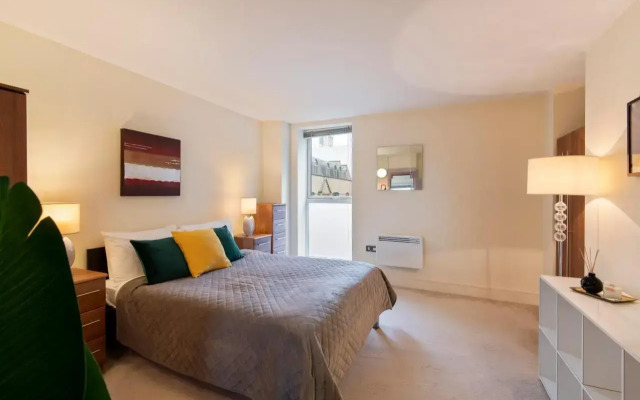 Great Suffolk Street Apartments in Waterloo by MySquare