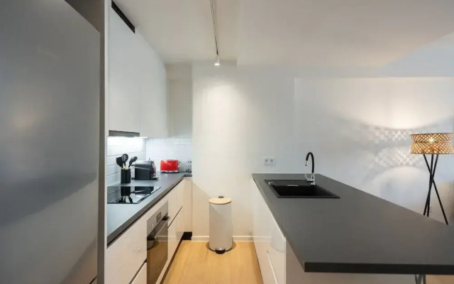 LIV Athinum 1 - Luxury Apartment 1C