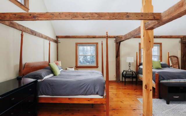 Elmrock Inn
