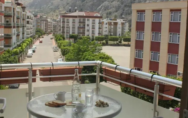 Kayra Apartments