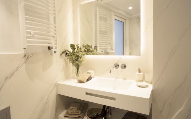 U-Sense Madrid Santa Ana