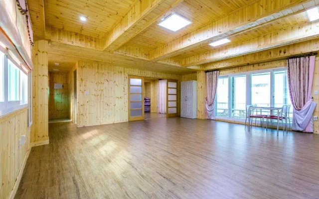 Mujigae Pension