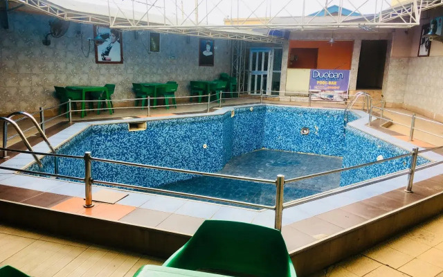 Duoban Hotel & Suite