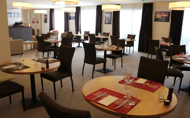 Bairnsdale International