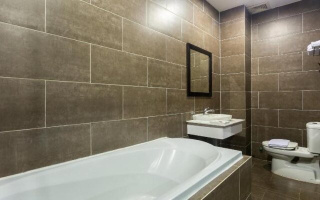 Triip Friday Hotel Phan Xich Long