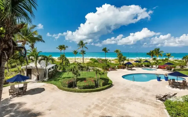 Great two-bedroom apartment Grace Bay