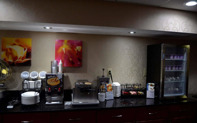 Spark by Hilton Kimball Hotel