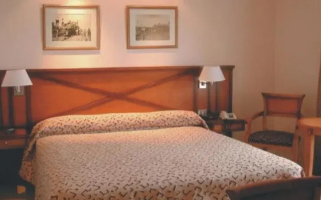 Elegance Hotel Tres Arroyos