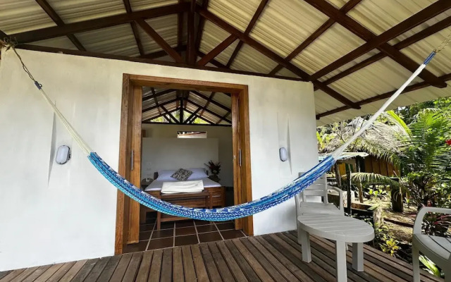 Pacific Waves Hostel & Surf