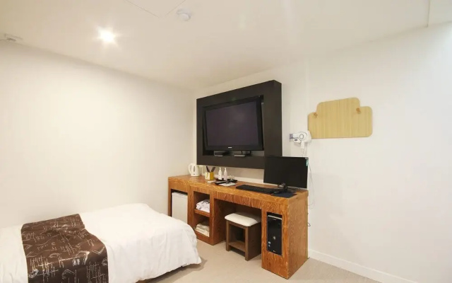 Iksan Hotel Banditburi
