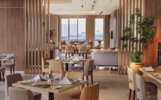 Oakwood Hotel & Residence Surabaya