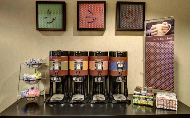 Hampton Inn Memphis-Poplar