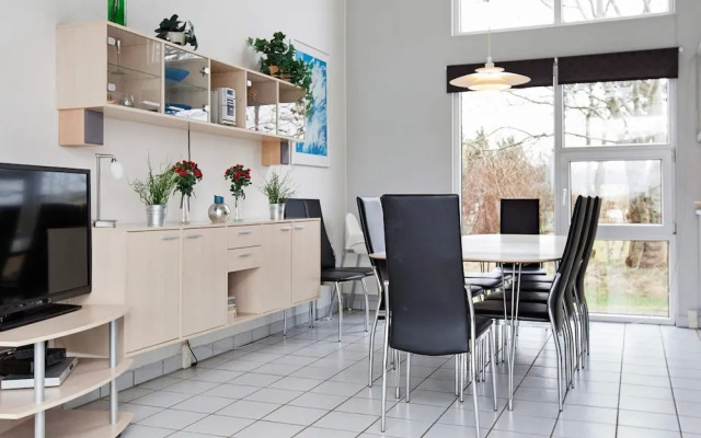 10 Person Holiday Home in Ebeltoft-by Traum