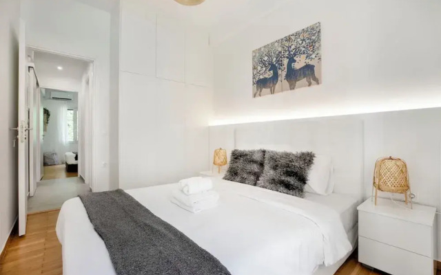 Mellow 2-Bedroom Apartment in Athens