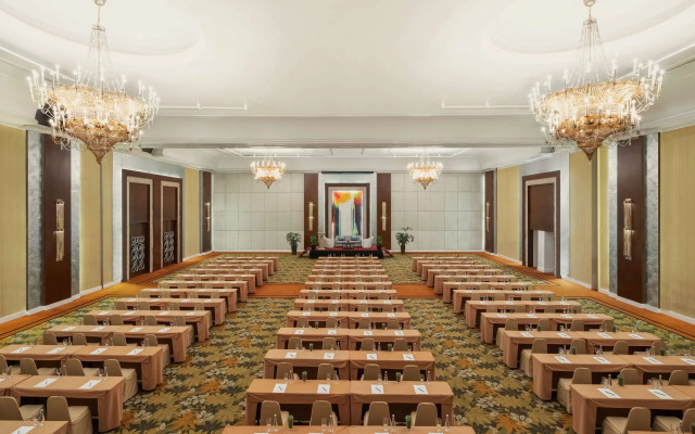 Edsa Shangri-La, Manila