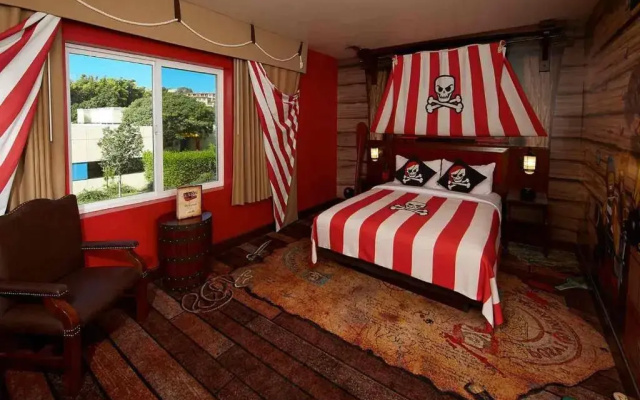 Legoland California Hotel And Castle Hotel (Ht)