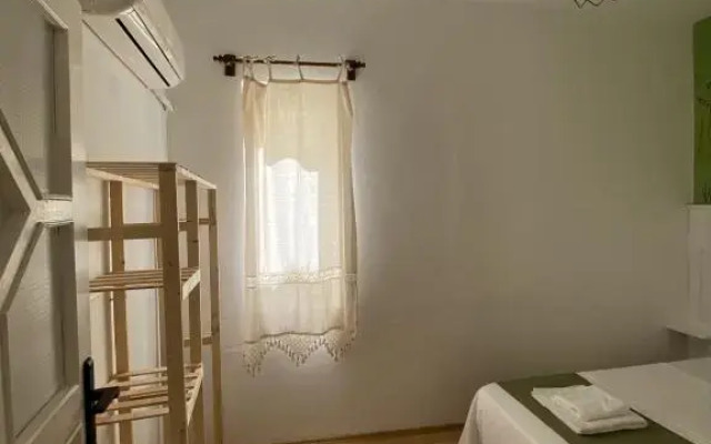 Yedi (7) Butik Hotel
