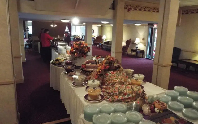 Ramada Morgantown Hotel & Conference Center
