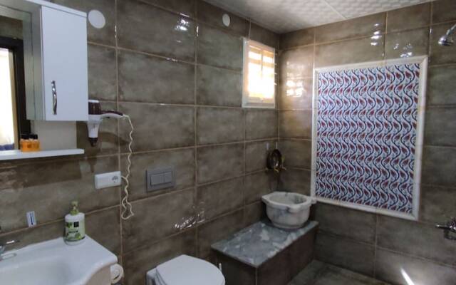 Shah Sultan Ozturk Hotel