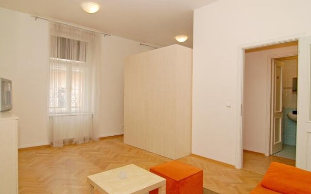 Residence Kostnické Square